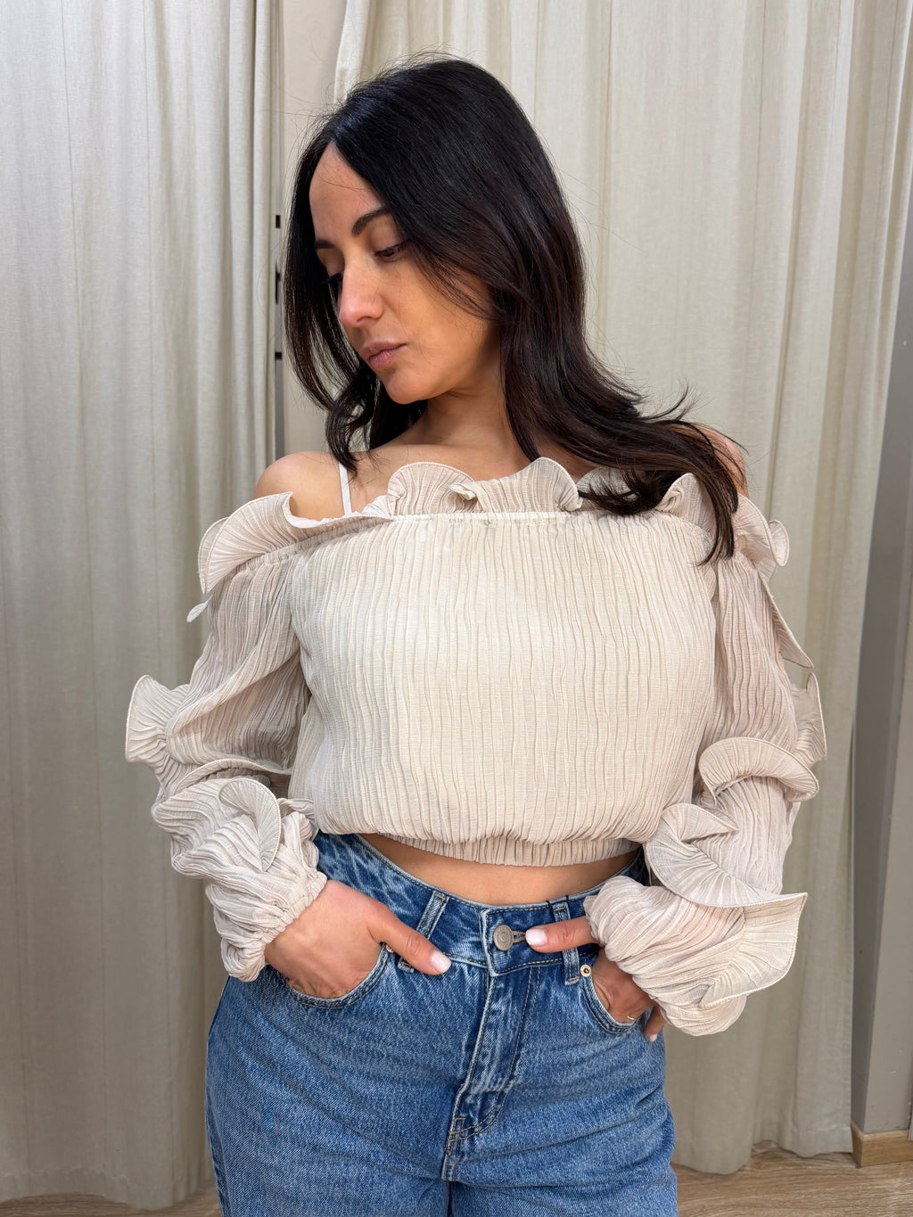 Top in chiffon con volant