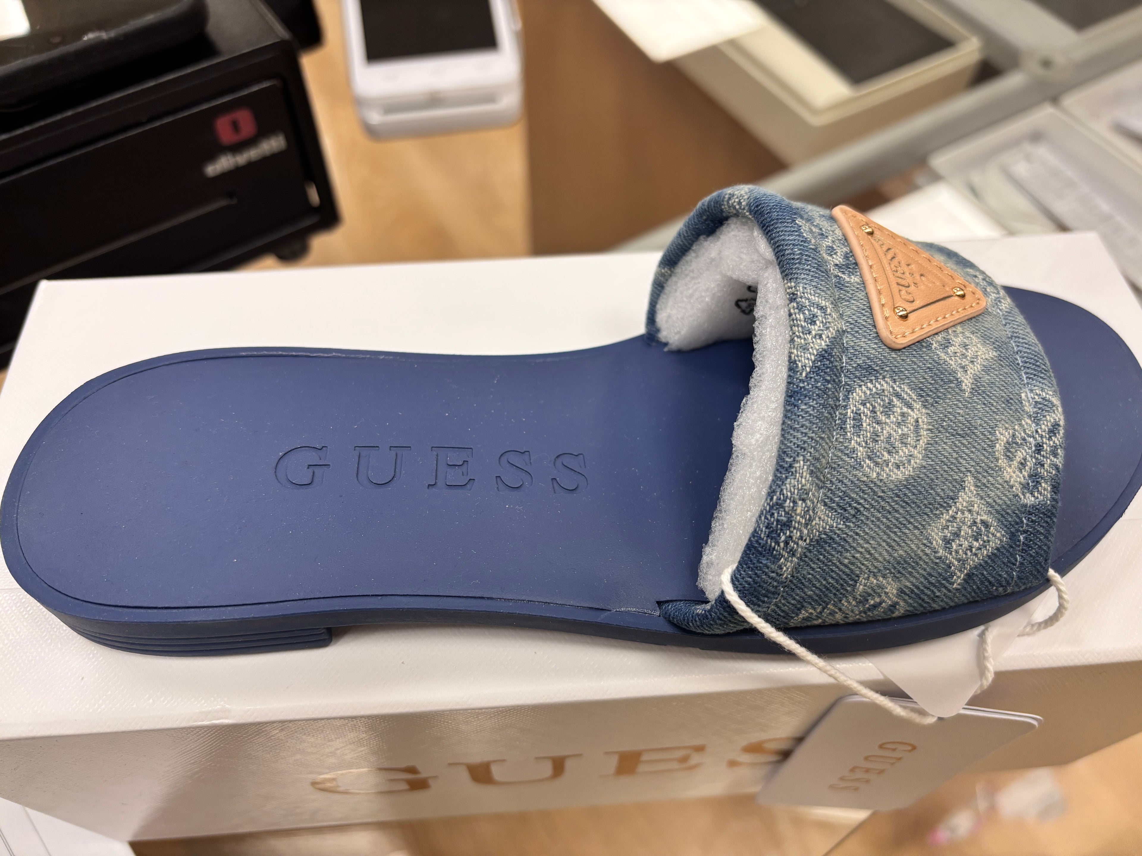 Ciabattina Guess