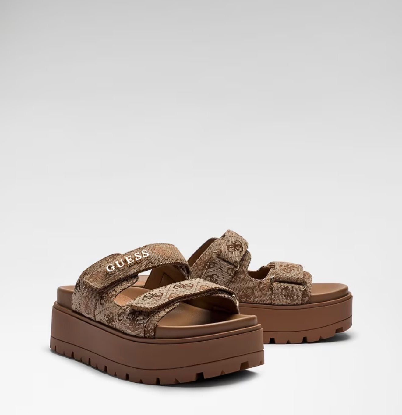Sandali guess