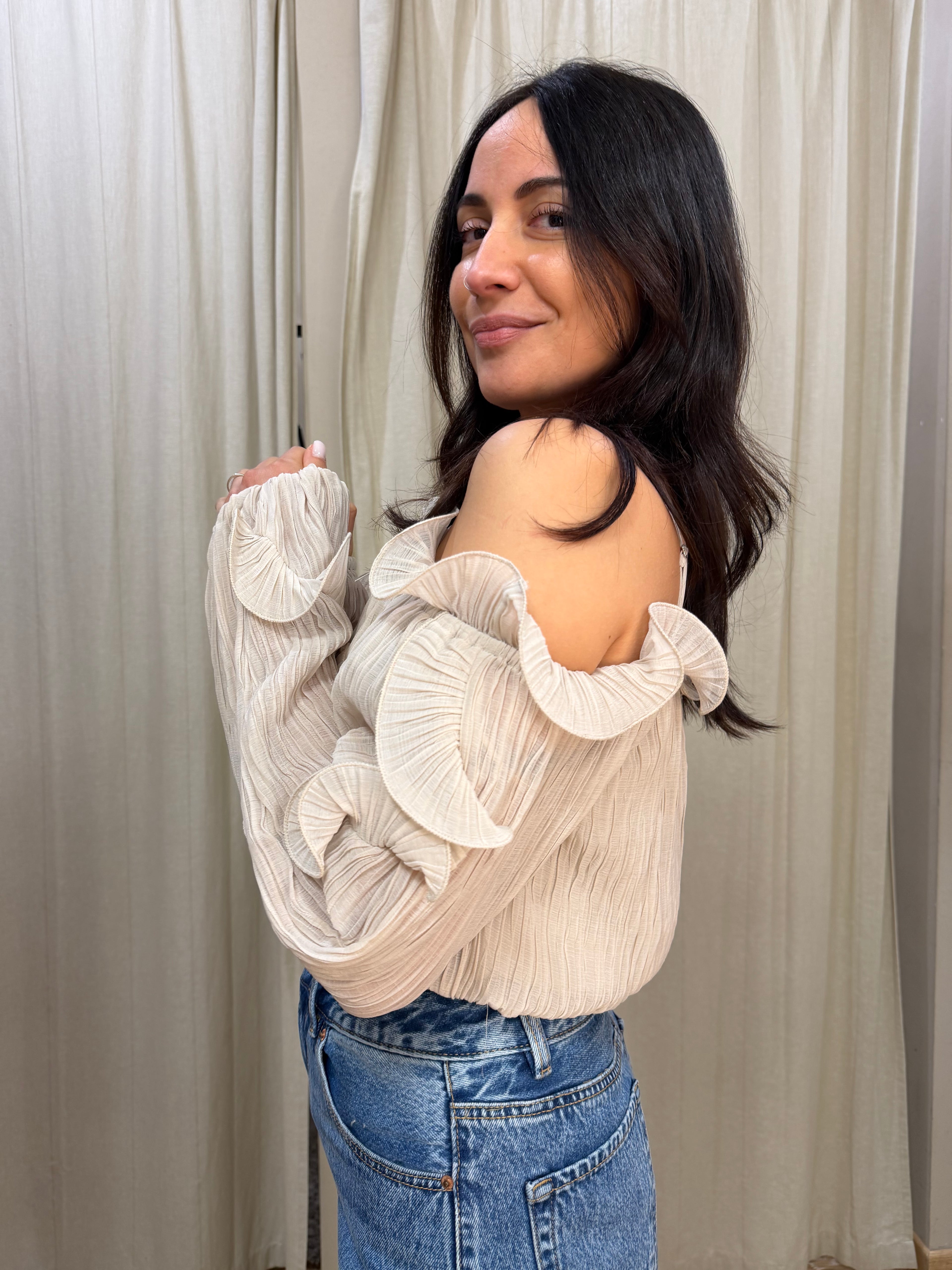 Top in chiffon con volant